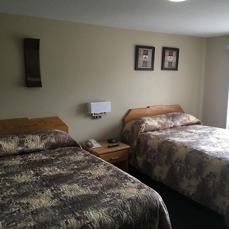 Howey Bay Motel Ред-Лейк Экстерьер фото